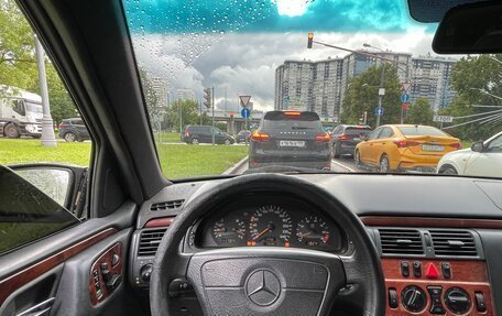 Mercedes-Benz E-Класс, 1997 год, 275 000 рублей, 2 фотография