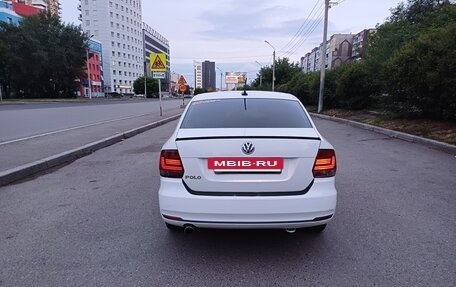 Volkswagen Polo VI (EU Market), 2017 год, 850 000 рублей, 2 фотография