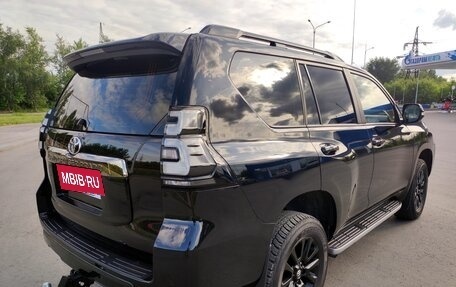 Toyota Land Cruiser Prado 150 рестайлинг 2, 2021 год, 6 200 000 рублей, 6 фотография