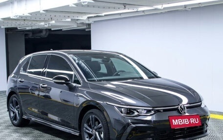 Volkswagen Golf VIII, 2021 год, 1 955 000 рублей, 3 фотография