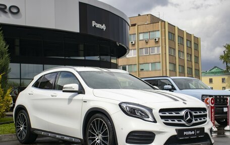 Mercedes-Benz GLA, 2018 год, 1 998 000 рублей, 3 фотография