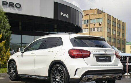 Mercedes-Benz GLA, 2018 год, 1 998 000 рублей, 7 фотография