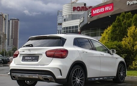 Mercedes-Benz GLA, 2018 год, 1 998 000 рублей, 5 фотография