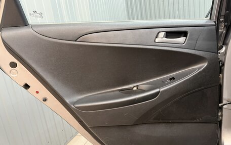 Hyundai Sonata VI, 2011 год, 1 110 000 рублей, 14 фотография
