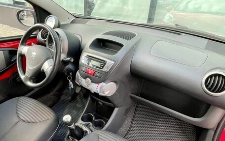 Peugeot 107 I рестайлинг, 2013 год, 550 111 рублей, 10 фотография
