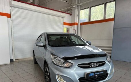 Hyundai Solaris II рестайлинг, 2013 год, 740 000 рублей, 3 фотография
