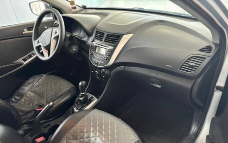 Hyundai Solaris II рестайлинг, 2013 год, 740 000 рублей, 14 фотография
