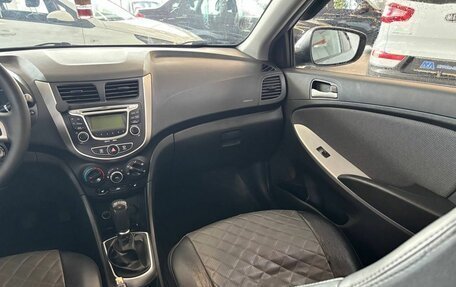 Hyundai Solaris II рестайлинг, 2013 год, 740 000 рублей, 13 фотография