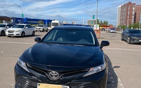 Toyota Camry, 2018 год, 2 190 000 рублей, 6 фотография