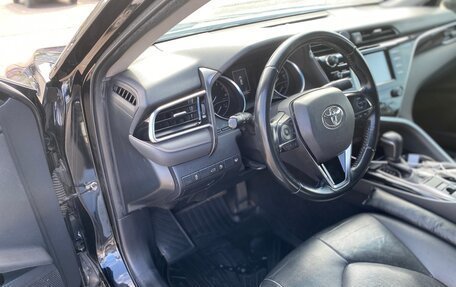 Toyota Camry, 2018 год, 2 190 000 рублей, 25 фотография