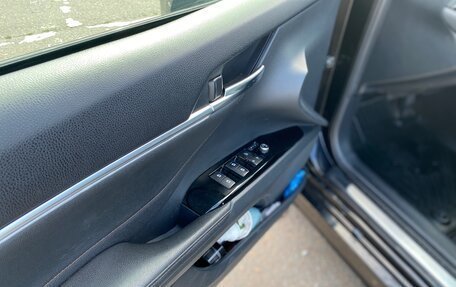 Toyota Camry, 2018 год, 2 190 000 рублей, 28 фотография