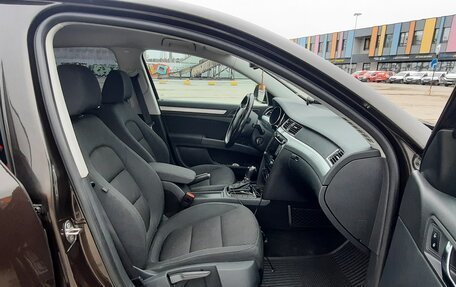 Skoda Superb III рестайлинг, 2013 год, 1 350 000 рублей, 3 фотография