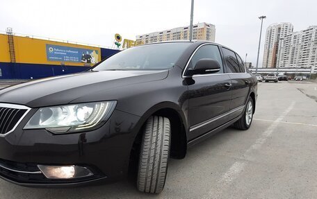 Skoda Superb III рестайлинг, 2013 год, 1 350 000 рублей, 12 фотография
