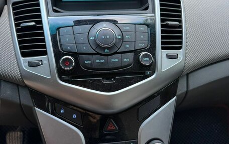 Chevrolet Cruze II, 2009 год, 595 000 рублей, 15 фотография