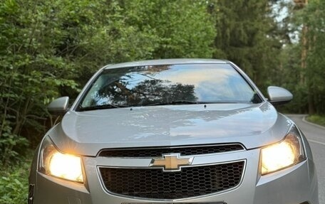 Chevrolet Cruze II, 2009 год, 595 000 рублей, 6 фотография