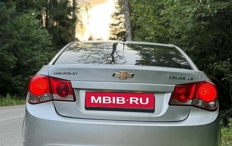Chevrolet Cruze II, 2009 год, 595 000 рублей, 8 фотография