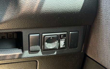 Nissan Tiida, 2005 год, 675 000 рублей, 19 фотография