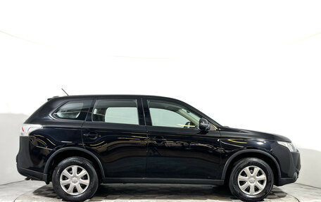 Mitsubishi Outlander III рестайлинг 3, 2014 год, 1 247 000 рублей, 4 фотография