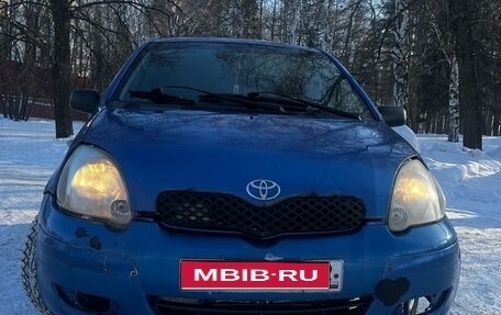 Toyota Yaris I рестайлинг, 2003 год, 255 000 рублей, 1 фотография