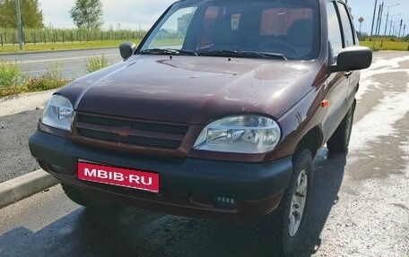 Chevrolet Niva I рестайлинг, 2004 год, 399 000 рублей, 1 фотография