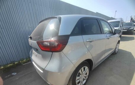 Honda Fit, 2022 год, 1 350 000 рублей, 17 фотография