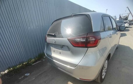 Honda Fit, 2022 год, 1 350 000 рублей, 16 фотография