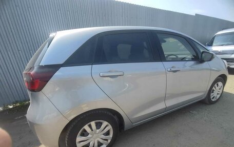 Honda Fit, 2022 год, 1 350 000 рублей, 13 фотография