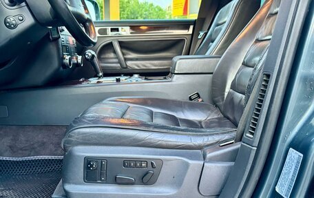 Volkswagen Touareg III, 2003 год, 808 000 рублей, 17 фотография