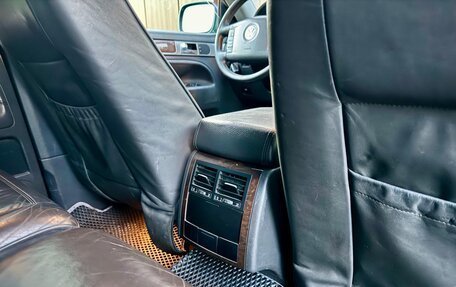 Volkswagen Touareg III, 2003 год, 808 000 рублей, 27 фотография