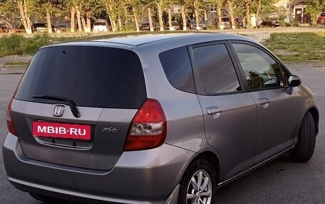 Honda Fit III, 2003 год, 500 000 рублей, 2 фотография