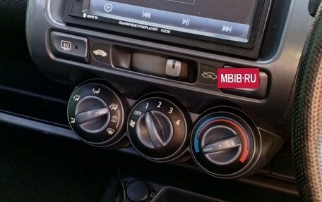 Honda Fit III, 2003 год, 500 000 рублей, 11 фотография
