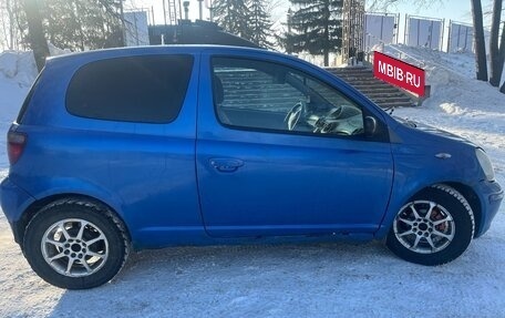 Toyota Yaris I рестайлинг, 2003 год, 255 000 рублей, 3 фотография