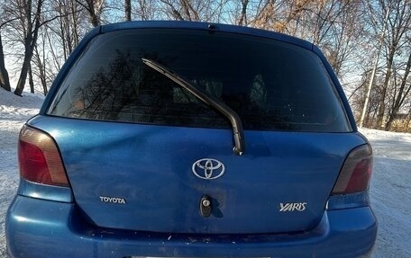 Toyota Yaris I рестайлинг, 2003 год, 255 000 рублей, 11 фотография