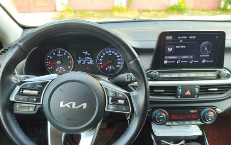 KIA Cerato IV, 2022 год, 2 250 000 рублей, 7 фотография