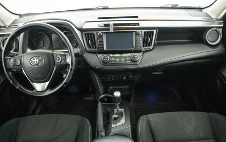 Toyota RAV4, 2016 год, 2 099 000 рублей, 15 фотография