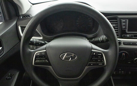 Hyundai Solaris II рестайлинг, 2017 год, 999 000 рублей, 20 фотография