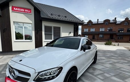 Mercedes-Benz C-Класс, 2019 год, 3 450 000 рублей, 1 фотография