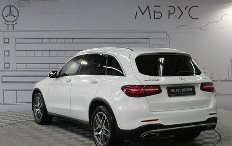 Mercedes-Benz GLC, 2017 год, 2 400 000 рублей, 11 фотография