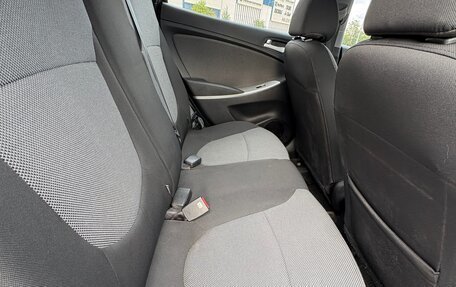 Hyundai Solaris II рестайлинг, 2011 год, 820 000 рублей, 12 фотография