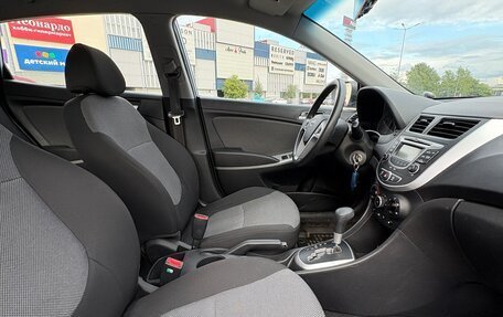 Hyundai Solaris II рестайлинг, 2011 год, 820 000 рублей, 13 фотография