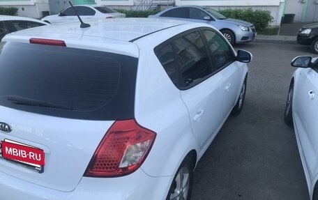 KIA cee'd I рестайлинг, 2010 год, 605 500 рублей, 2 фотография