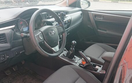 Toyota Corolla, 2014 год, 1 150 000 рублей, 10 фотография