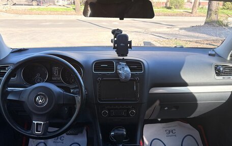 Volkswagen Golf VI, 2009 год, 690 000 рублей, 2 фотография