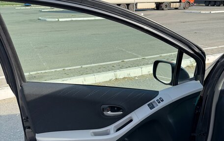 Toyota Yaris III рестайлинг, 2008 год, 700 000 рублей, 17 фотография