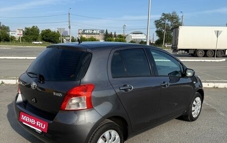 Toyota Yaris III рестайлинг, 2008 год, 700 000 рублей, 9 фотография