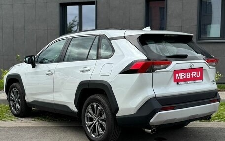 Toyota RAV4, 2025 год, 4 300 000 рублей, 5 фотография