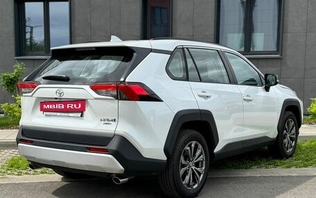 Toyota RAV4, 2025 год, 4 300 000 рублей, 7 фотография