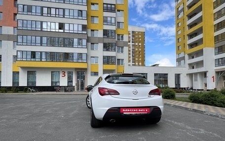 Opel Astra J, 2013 год, 950 000 рублей, 2 фотография