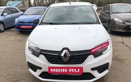 Renault Logan II, 2018 год, 600 000 рублей, 3 фотография