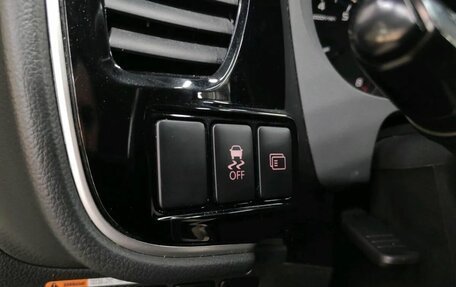 Mitsubishi Outlander III рестайлинг 3, 2015 год, 1 500 000 рублей, 12 фотография